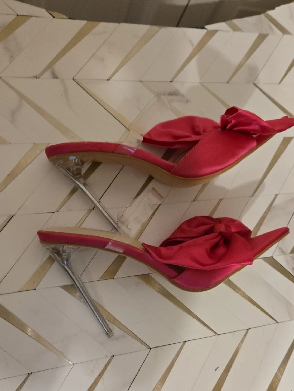 Cape Robbin Hot Pink Satin Bow Clear Strap Clear Stiletto Heels PeepToe SZ 8 EUC